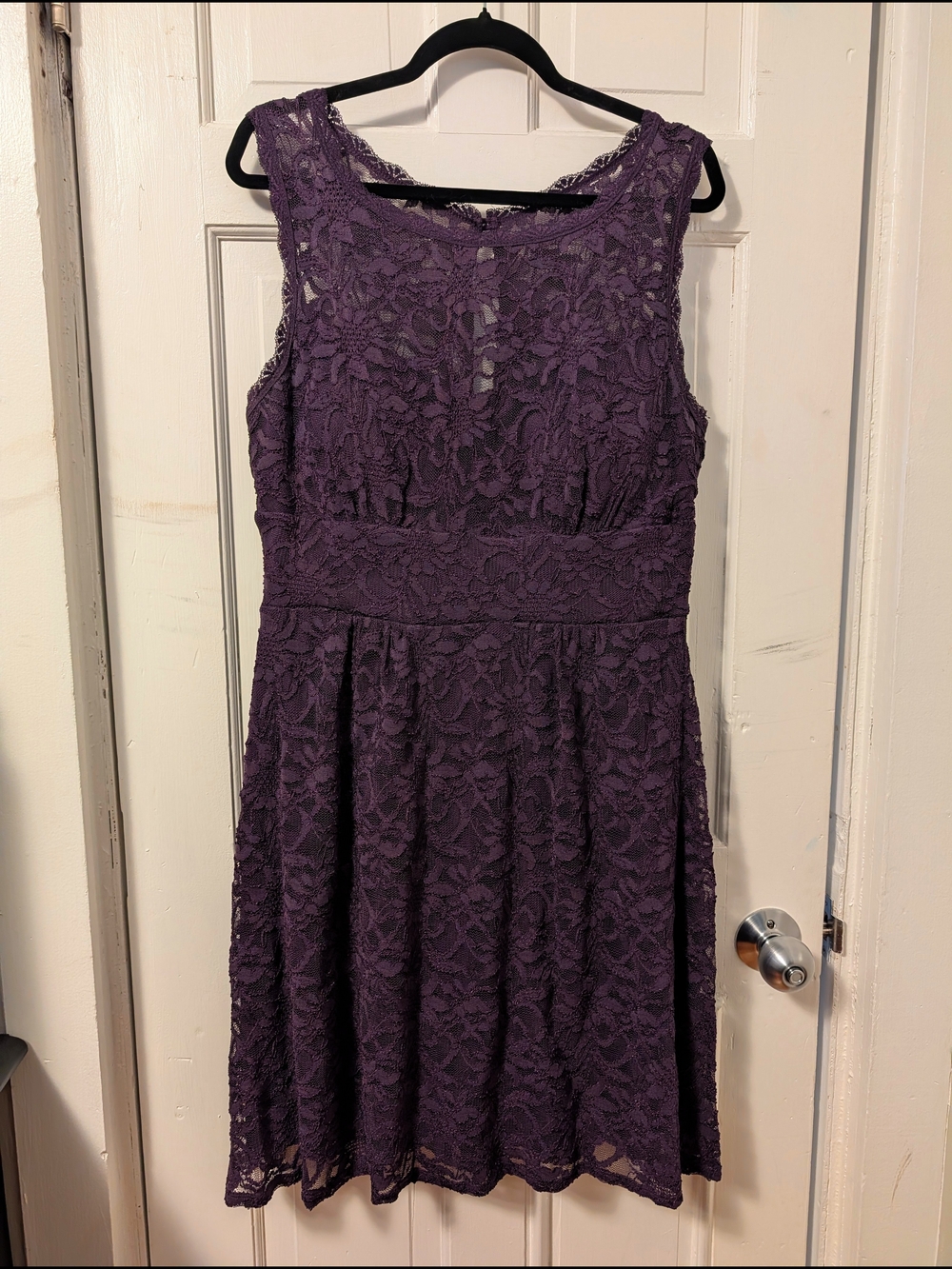 Dressbarn Purple Lace Sleeveless Dress
